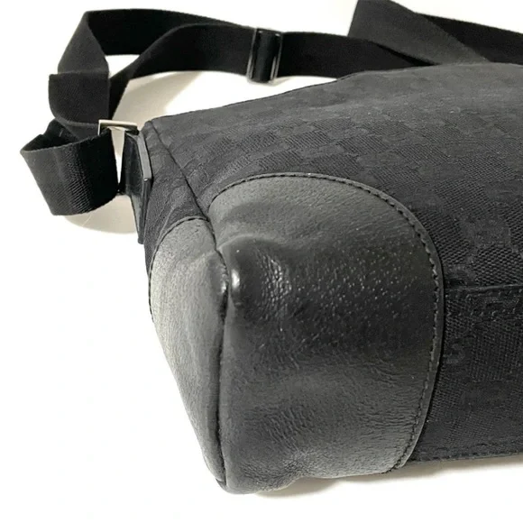 Gucci Black Monogram Messenger Bag - Picture 9 of 16